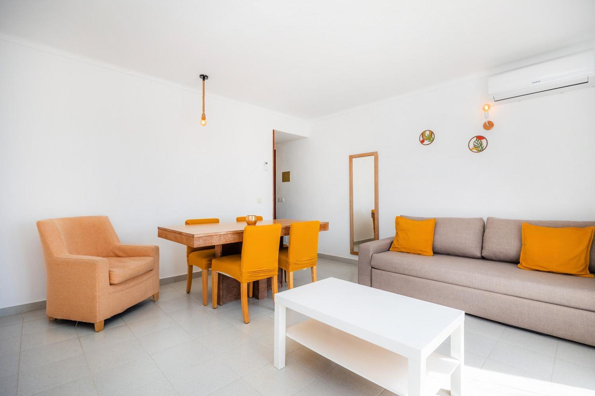 Felipe 2-5 Apartment